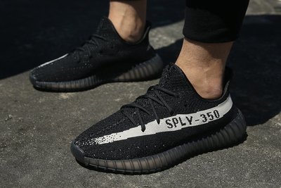 Adidas Yeezy Boost 350 V2 Real Boost Black White BY1604
