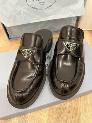 Prada 黑色樂福鞋 （拖鞋款）2手9新尺寸37.5