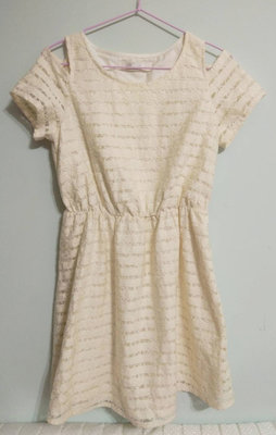 ↘百貨公司專櫃品牌 NR  短洋裝 米白色蕾絲洋裝 9成新