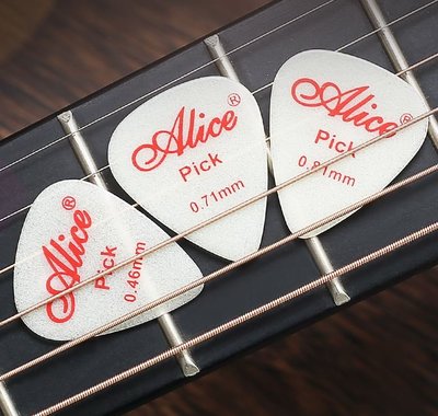 【老羊樂器店】開發票 愛麗絲 Alice 螢光 賽璐璐 吉他 撥片 pick 彈片 速彈 防滑 三種規格