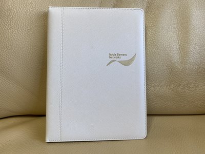 Nokia 全新 2010年 白色 質感佳 非活頁 筆記本 記事本 記事簿 筆記簿 塗鴨簿 萬用手冊 行事曆
