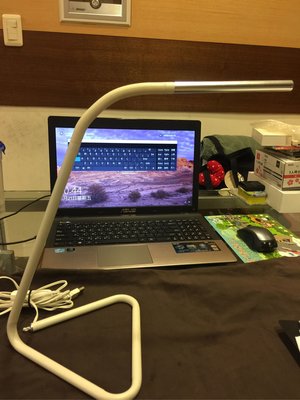 [EL048-1] 二手LED檯燈 (USB介面)