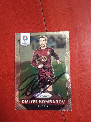 TOP球星卡藏館·科姆巴羅夫親筆簽名球星卡，prizm2016歐洲杯俄羅斯