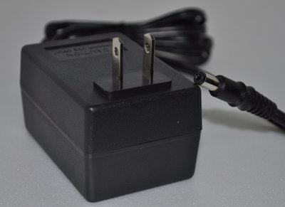 WA15-090 AC Adaptor PSU 整流器 變壓器 電源供應器 轉接器 充電器 電供 9VDC 1.67A
