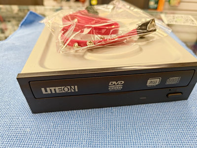 二手光碟機 燒錄器 RW SATA DVD 良品  附SATA線跟固定螺絲