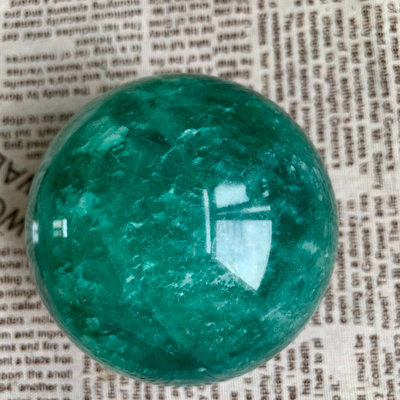 148天然綠螢石水晶球擺件綠色水晶原石打磨屬木客廳辦公家居喬【老王收藏】11356