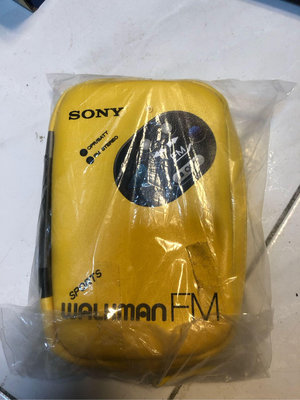 ［全新收納包］早期SONY 70周年運動Walkman 收納包 懷舊卡帶隨身聽造型