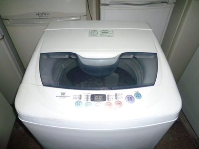 @@HOT.學生及套房族最愛.ＬＧ9.5公斤洗衣機超漂亮..另有液晶.@兩年保固