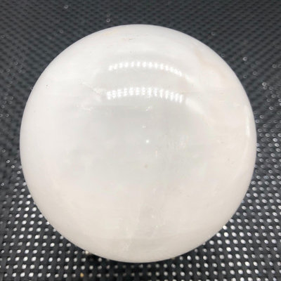 【二手】天然冰洲石球，直徑9厘米，重1050克 水晶 礦石 老貨 【天地通】-3894