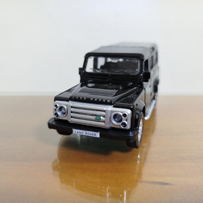 全新盒裝~1:36~路虎 衛士 LAND ROVER  黑色 合金 模型車