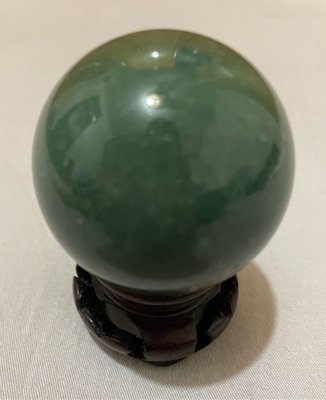 (贈送)  天然綠東菱玉球 4.5CM
