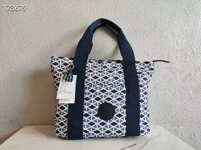 Kipling 猴子包 K28263 藍色幾何圖 托特包 多夾層輕量手提包 肩背包 購物包 運動包 媽媽包 休閒 時尚 防水