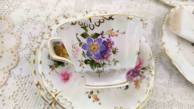 紫丁香歐陸古物雜貨♥1921年Royal Crown Derby手繪花朵骨瓷茶杯組.咖啡杯組(三)
