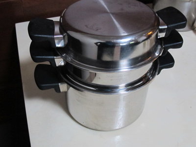 AMWAY Queen 鍋 湯鍋  [ 美國製造] 不二價