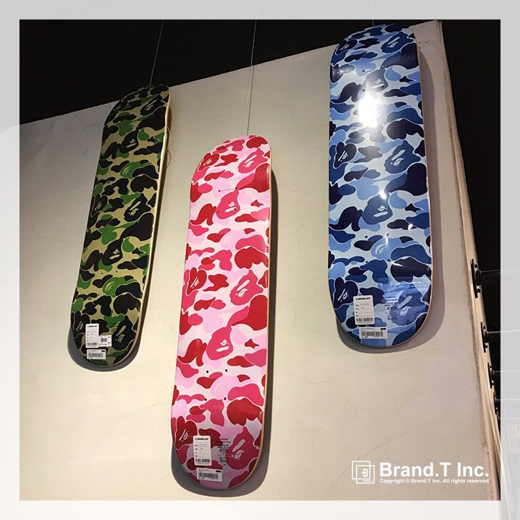 緑 & 赤 】BAPE XXV CITIES CAMO SKATEBOARD - スケートボード