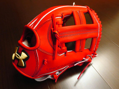 {圓圓小舖}全新日製硬式日本製 UA UNDER ARMOUR 棒壘球手套棒球手套內野手套內野十字擋 紅色