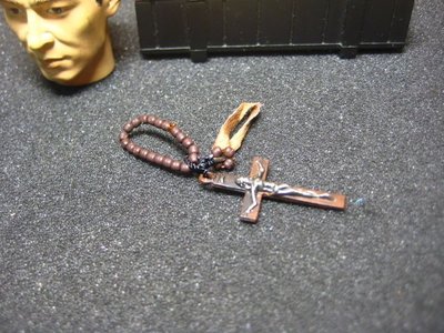 SU8特殊部門 地獄怪客紅兒用1/6精緻串珠耶穌十字架一個