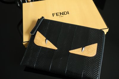 [ Shingo Shop ] FENDI 小怪獸 惡魔 鱷魚 水蛇 黃眼睛 手拿包 piatta