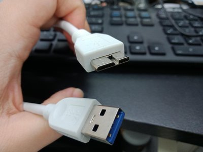 阿雪電源線，USB 3.0 傳輸線，USB 3.0 A公 to micro B公，外接硬碟用，連接線，電源線，高速傳輸線，白色經典款