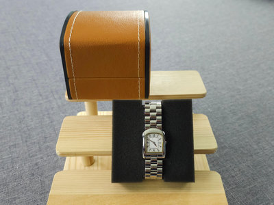 COACH 瑞士製造 藍寶石鏡面 白色錶盤 不鏽鋼錶帶 石英 女性腕錶 #4093 (一元起標 無底價)