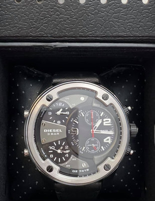 DIESEL Boltdown 銀色配黑色面錶盤 黑色皮革錶帶 石英 男士 計時手錶 DZ7415