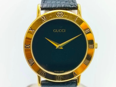 【發條盒子K0136】GUCCI 古馳 鍍金黑面 石英兩針 經典LOGO外圈  經典女錶 全原裝