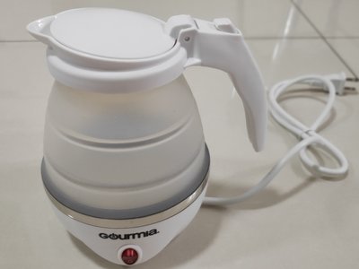 美國Gourmia GK320W 快煮壼 煮水壼 電開水壼 電茶壼 100V~240V切換 適合全球電壓 旅行外出攜帶