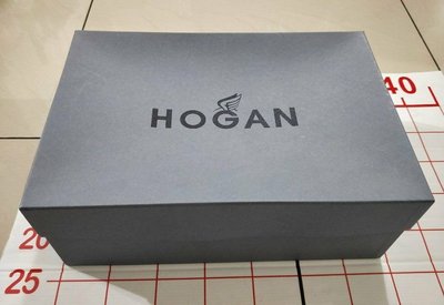 【二手衣櫃】義大利 HOGAN 歐洲精品 灰色鞋盒 空盒 硬紙盒 禮盒 包裝盒 收藏盒 防塵盒 真品 1080312