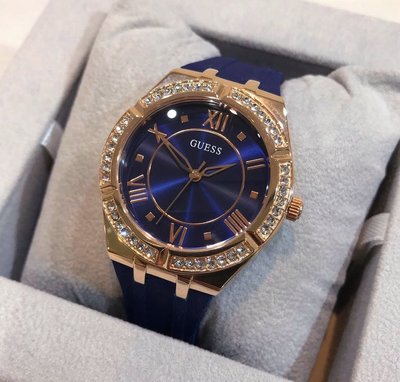 GUESS Cosmo 玫瑰金色水鑽框 藍色面錶盤 藍色橡膠錶帶 石英 女士手錶 GW0034L4