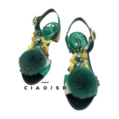 CIAO/SH 名牌精品店 LCE&GABBANA 綠狐狸毛 葉子圖緞帶布 香蕉造型低跟涼鞋