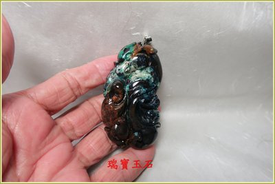 瑞寶玉石~天然藍玉髓(俗稱台灣藍寶)雕把玩件 總重約 475 克拉【H6043】