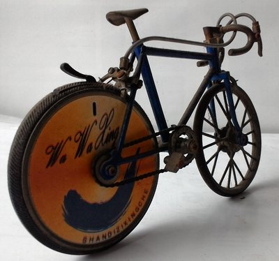 早期鐵製造型腳踏車-1