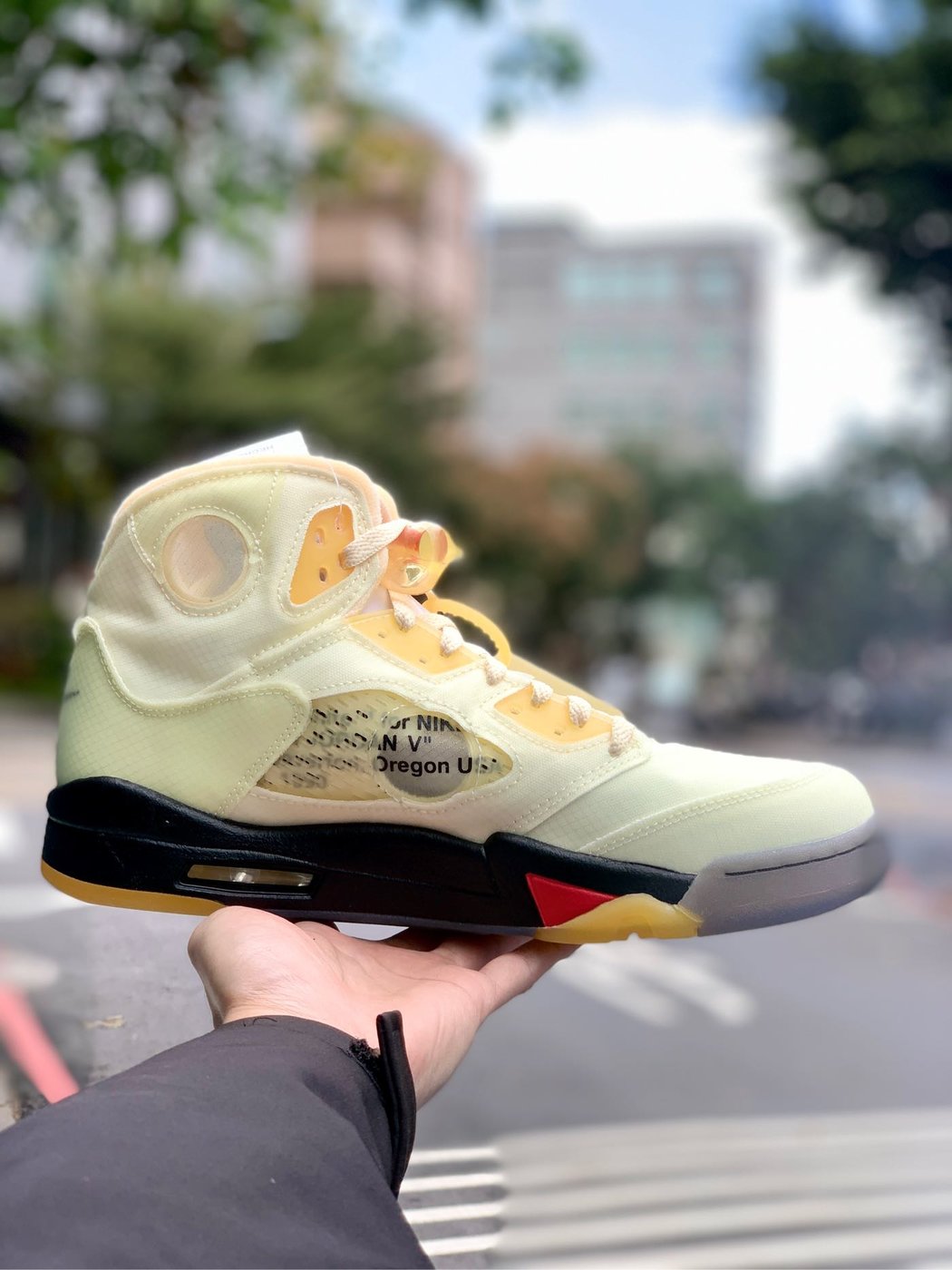 Cheers】 Off-White™ x Air Jordan 5 