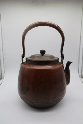 『鼎登坊』日本老銅壺 無款 直筒型 碗豆把 銅蓋木頭摘 手工銅打出特殊銅打工藝