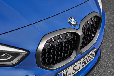 【樂駒】 BMW F40 M135i 原廠 鈰灰 水箱罩 MPA 空力 外觀 套件