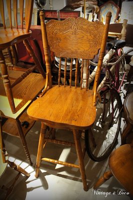 美國古董實木可旋轉吧台椅 復古吧檯椅 老吧台椅 [CHAIR-0138] 復古家具 二手椅子 古董傢俱 老木椅 舊木椅