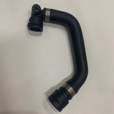 橡膠水管 散熱器軟管 水箱上水管 適用于寶馬5系E60 17127568754