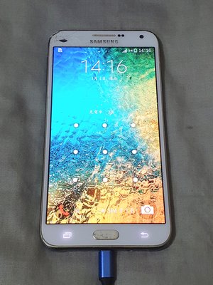 Samsung  E7  手機