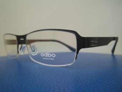 吉新益眼鏡公司 odbo專利整支框無螺絲一體延展鈦眼鏡*彈性鈦完全無負擔 1103