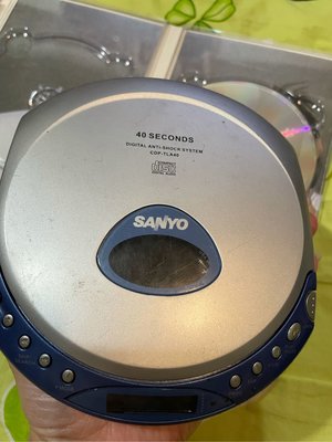 珍藏三洋CD隨身聽 CD PLAYER SANYO 不確定可否播放 當收藏用