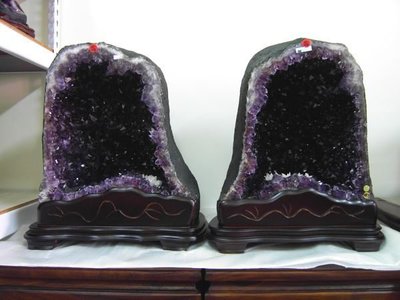[S.D.小晶洞專賣店]巴西水晶之王special級紫水晶洞一對(店面貨)-重:48.7+52.4KG@超大洞深@