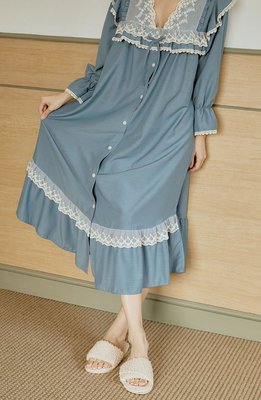 韓國連線 | 正韓 OPS 浪漫蕾絲Ｖ領莫代爾混紡排釦連身洋裝睡衣 居家服 F | 預購
