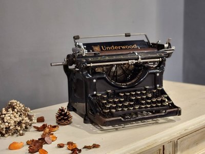 【卡卡頌  歐洲古董】美國 Underwood  紳士 古董 打字機 ss0516 ✬