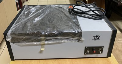 出售一台少見的美國製 VPI HW-17 Record Cleaning Machine 黑膠唱片清洗機