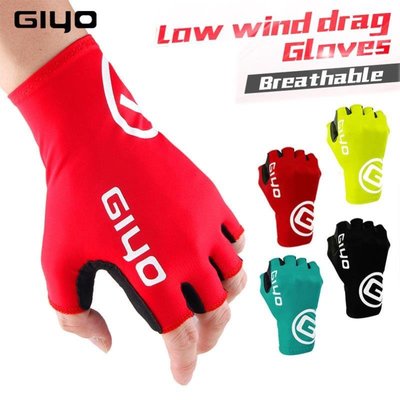 1 對 GIYO 騎行手套半指凝膠運動透氣防滑賽車自行車手套