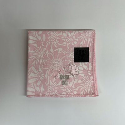☆注目の日本製ANNA SUI  新款粉紅花繡金ANNA SUI字樣蝴蝶手帕/領巾☆