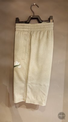 POMELO柚 NIKE SB DRI-FIT SHORT 基本 LOGO 男 938005-063 灰色 運動褲