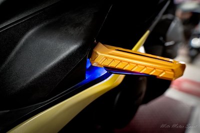 EPIC 飛炫踏板 飛旋踏板 免接線 適用於 三代 四代 五代 勁戰 SMAX FORCE 金色 藍光版