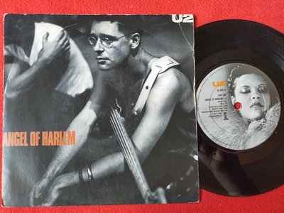 原版7吋單曲/U2/Angel of Harlem/A room at the heartbreak hotel