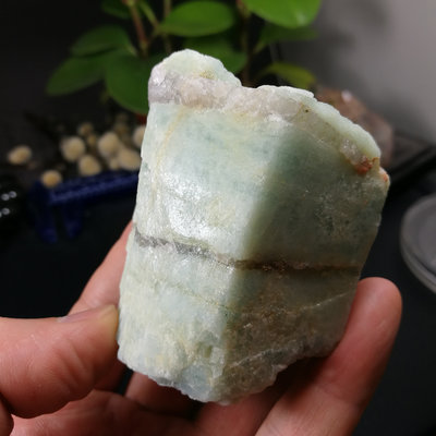 [友克鑫礦業]bc50約重210g-海水藍寶 原礦 Aquamarine 海藍寶 晶礦 共生雲母 原石 綠柱石